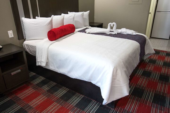 Room 33 of 39