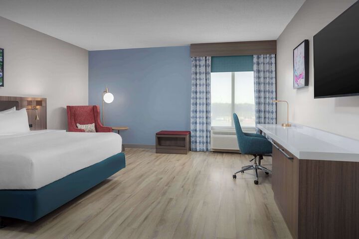 Room 17 of 41