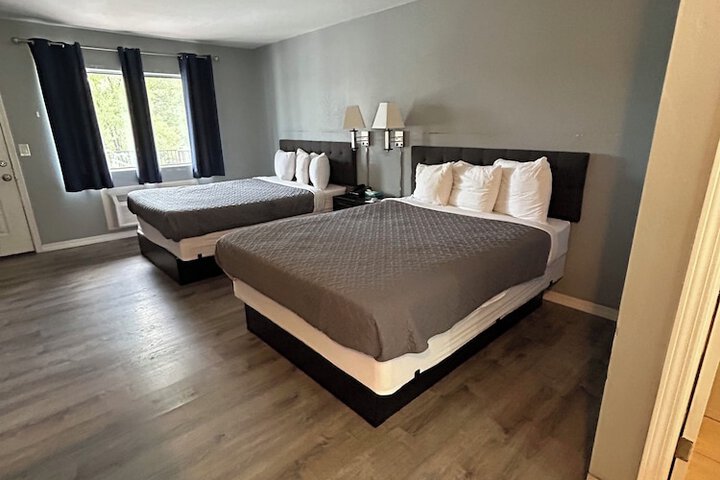 Room 55 of 80