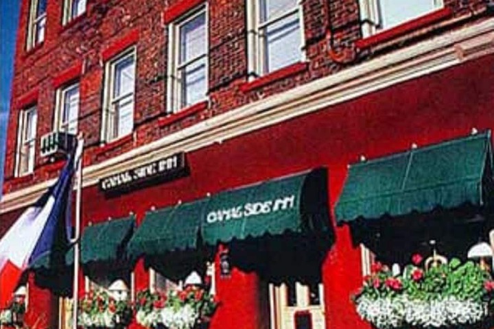 Canal Side Inn