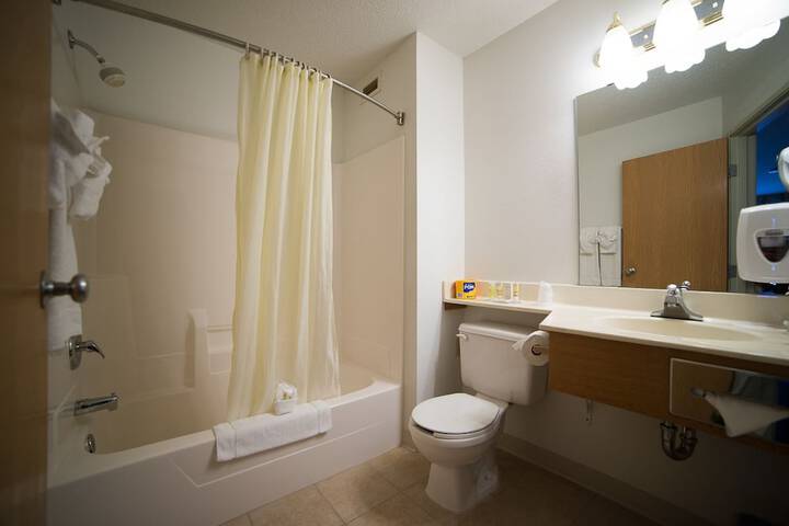 Room 20 of 37