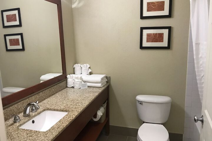 Comfort Suites Fort Collins Near University