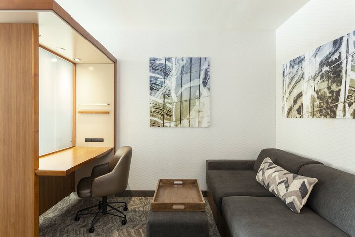 Room 20 of 27