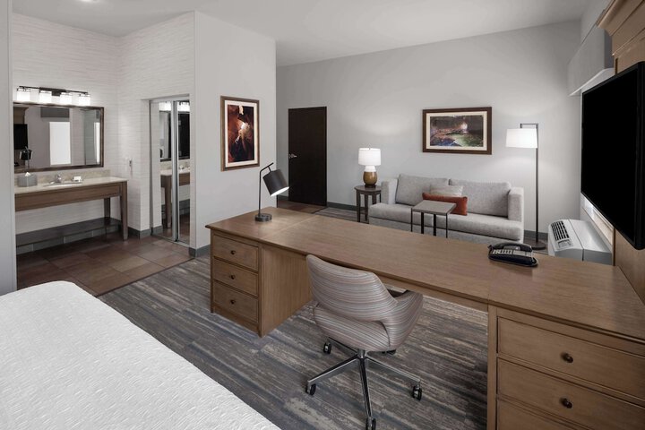 Room 18 of 35