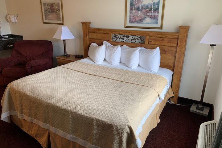 Room 18 of 25