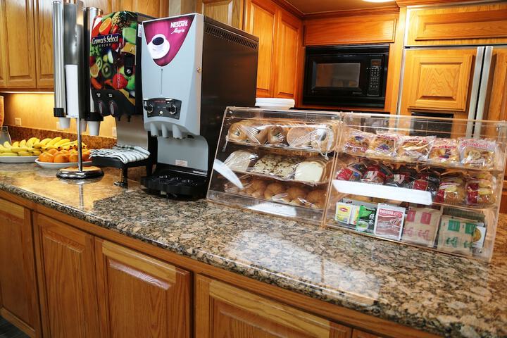 Breakfast/Coffee Service 43 of 61