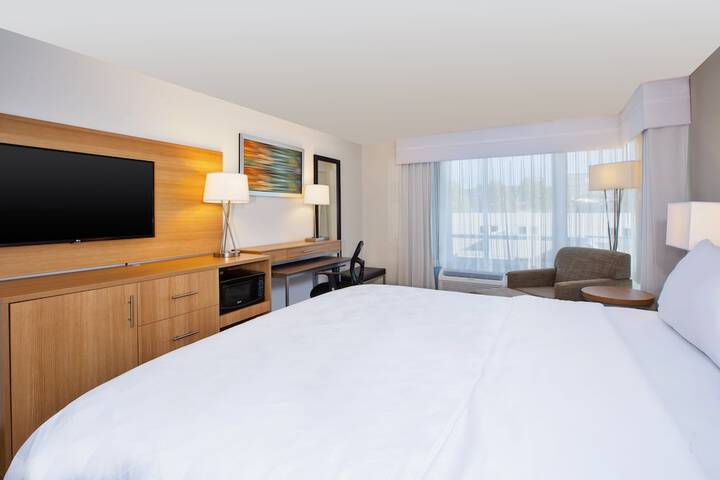 Room 14 of 46