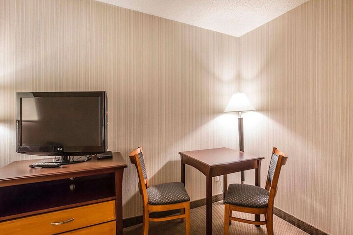 Room 22 of 35