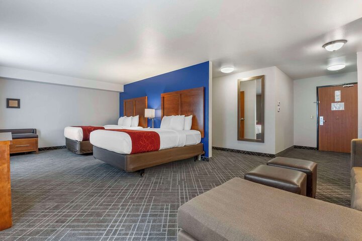Room 16 of 37