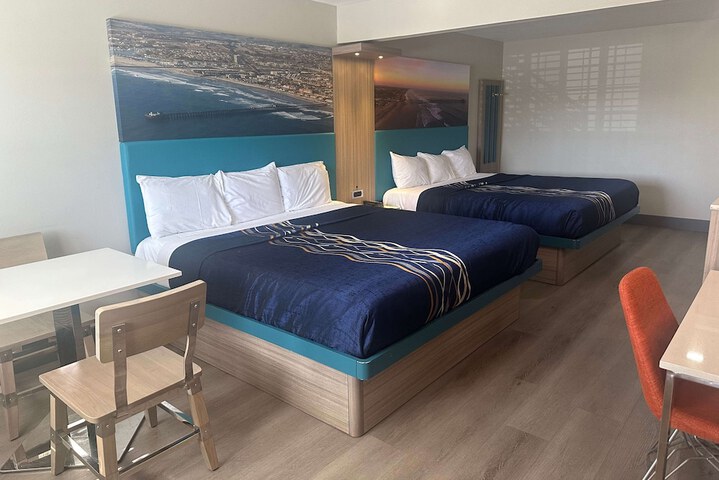 Room 56 of 103