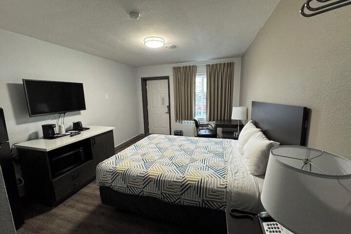 Studio 6 Suites Vancouver Wa - Waterfront