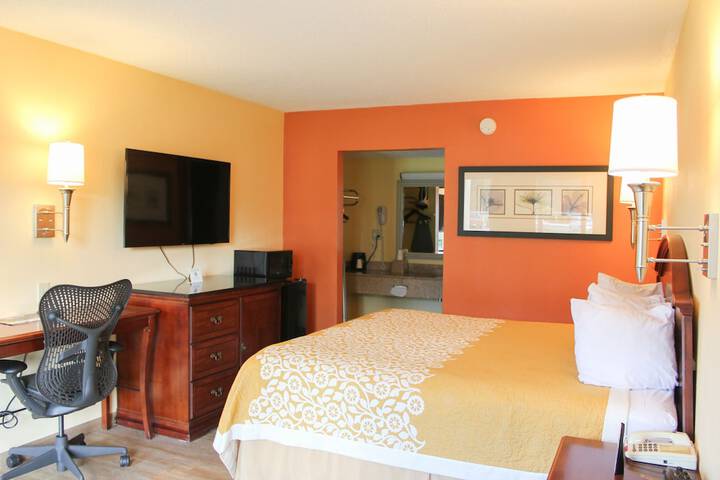 Room 3 of 12