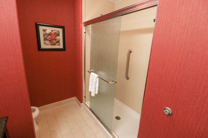 Room 14 of 25