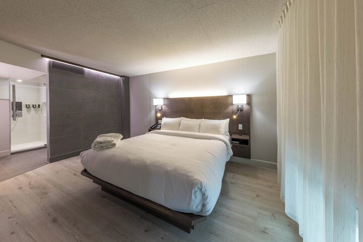 Room 92 of 137