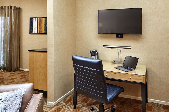 Room 9 of 23