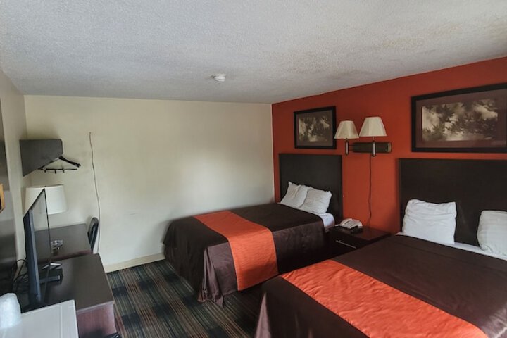 Room 3 of 18