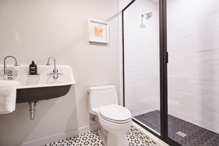 Woodstock Way Hotel