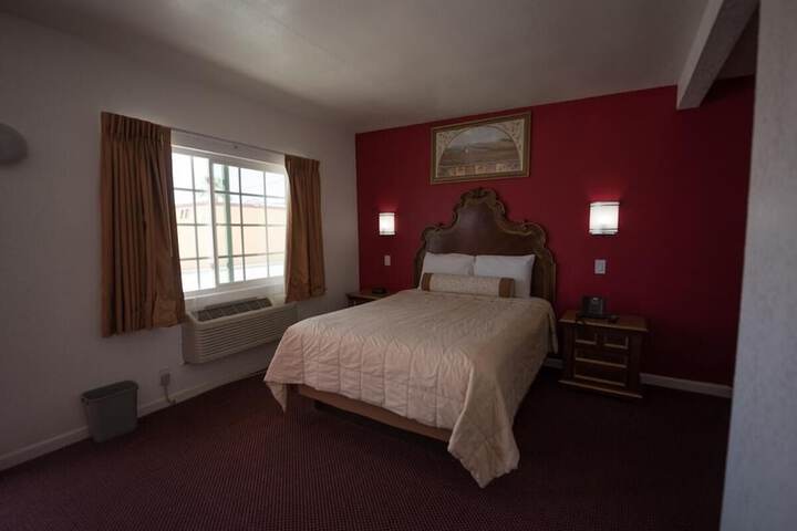 Room 15 of 23