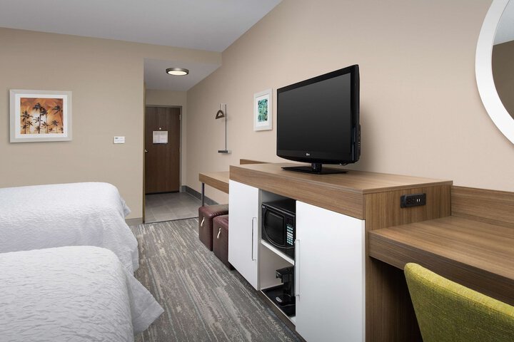 Room 11 of 34