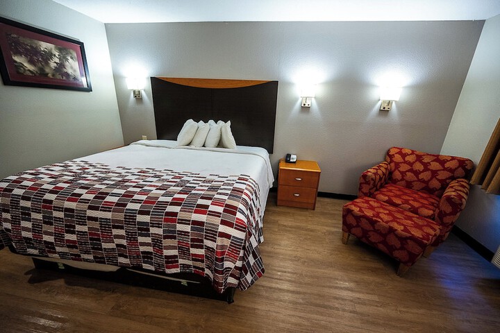 Red Roof Inn & Suites Danville IL