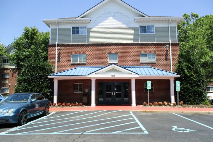 Hotel 4 of 35