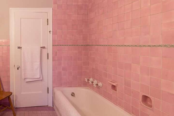 Room 27 of 57