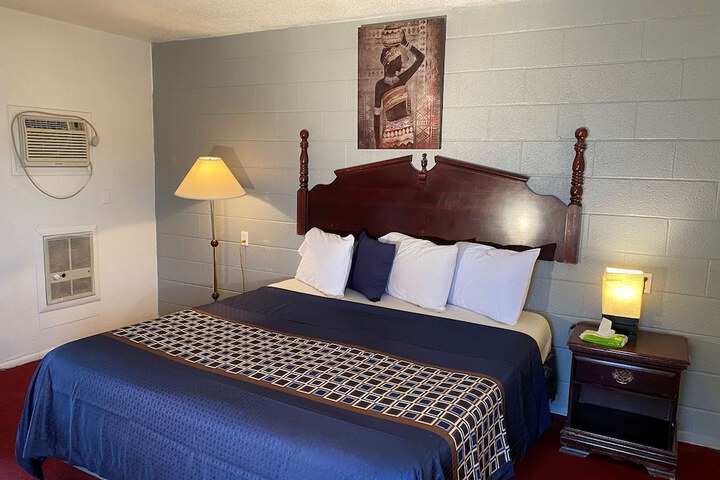 Room 36 of 38