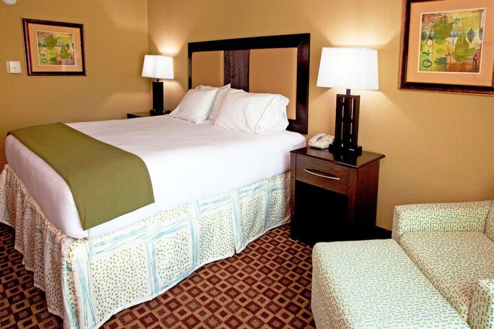 Room 15 of 35