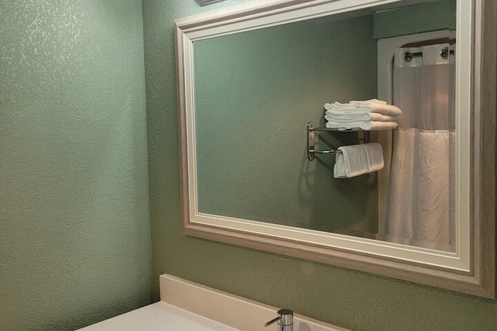 Evergreen Resort