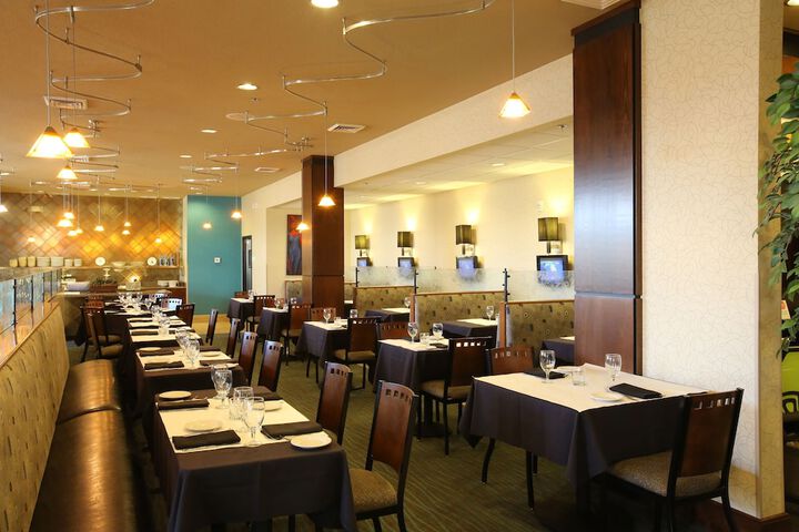 Dining 52 of 67