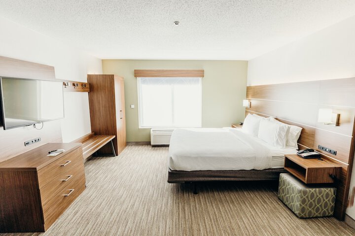 Room 9 of 31