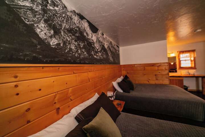 Room 61 of 153