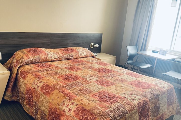 Falcon Motel Brossard