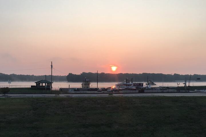 Riverside Inn Hannibal