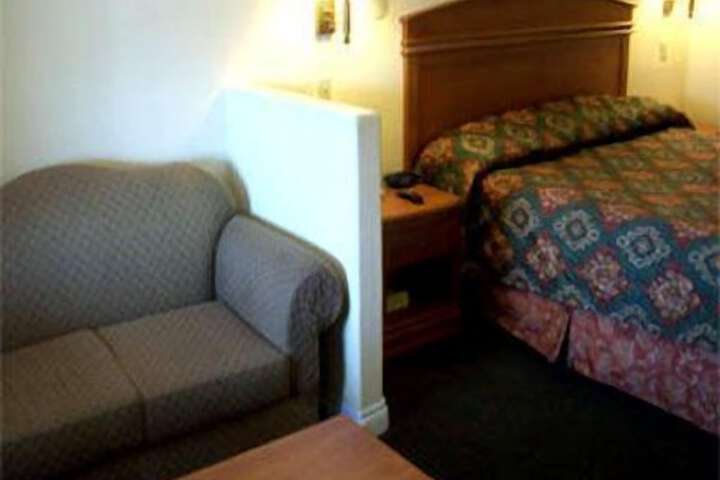 Room 48 of 59