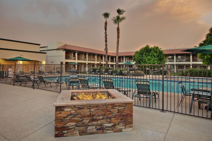 Pool 4 of 29