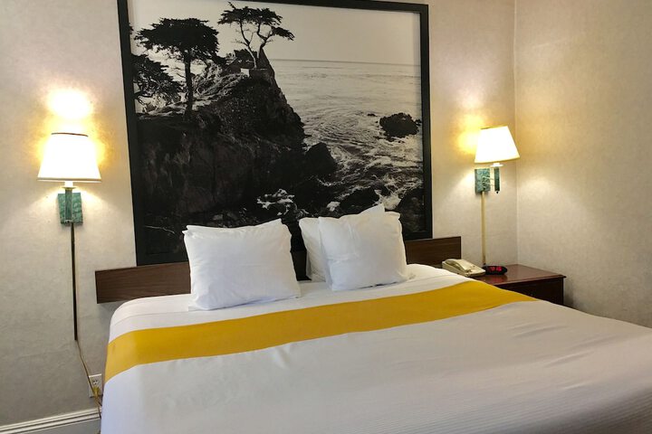 Room 25 of 159