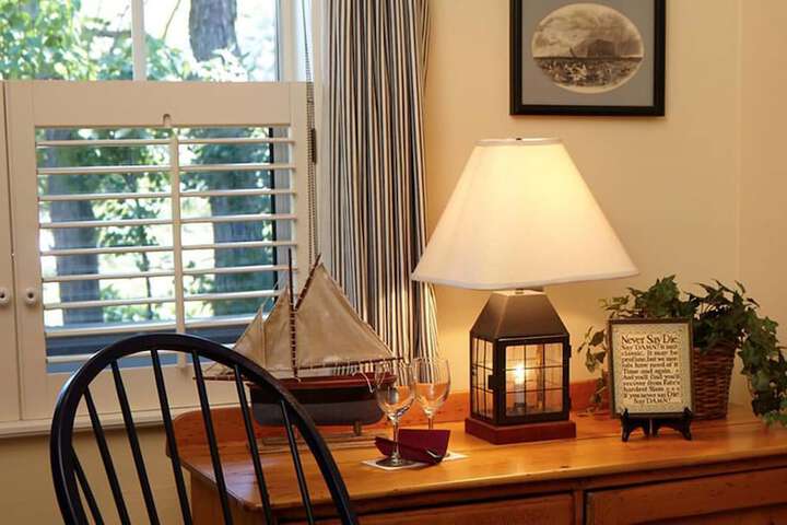Room 52 of 119