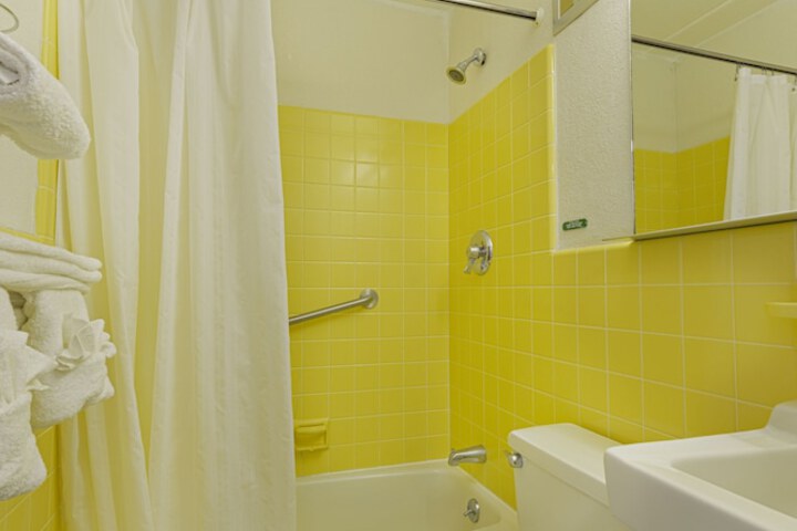 Room 31 of 50