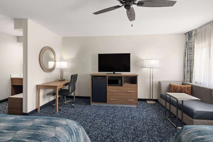 Room 20 of 32