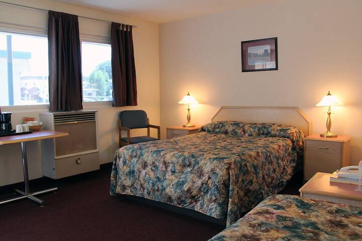 Room 18 of 28