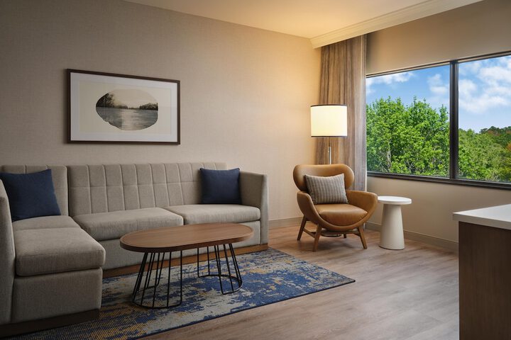 Hyatt Regency Suites Atlanta Northwest