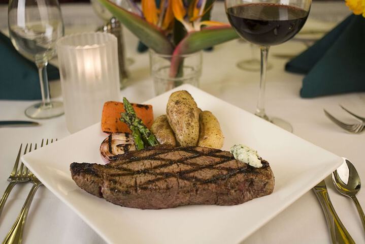 Dining 20 of 38