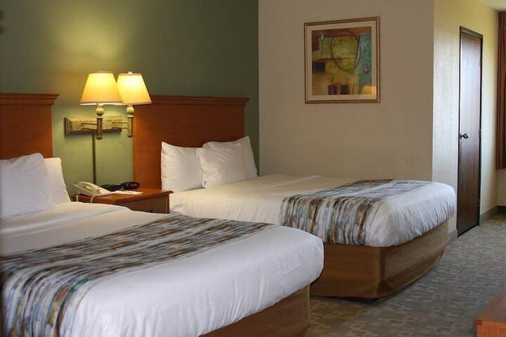 Barkers Island Inn Resort