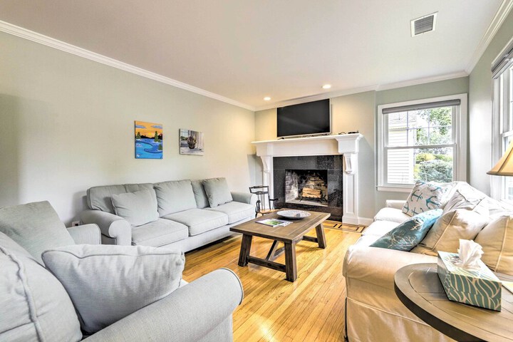 Charming Old Saybrook Cottage 1 Mi to Beach