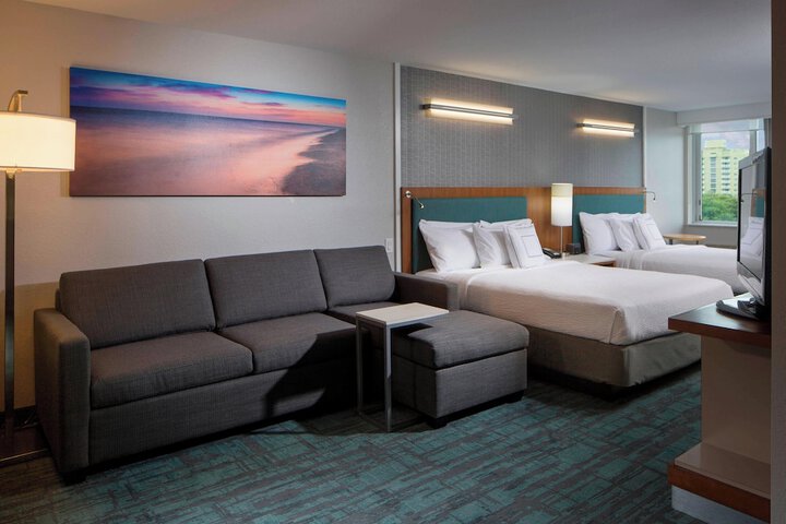Room 15 of 33