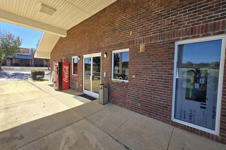 Deerfield Inn McComb I-55
