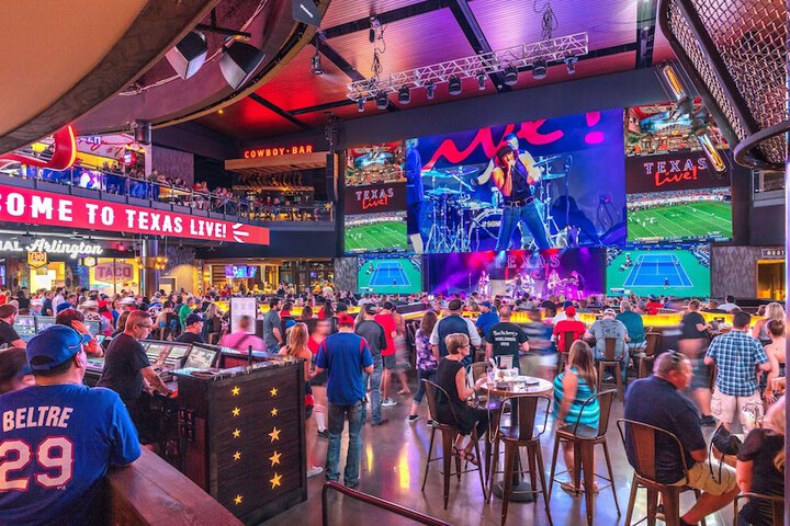 Live by Loews Arlington, TX