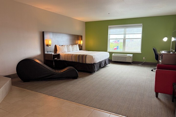 Country Inn & Suites by Radisson Harlingen, TX