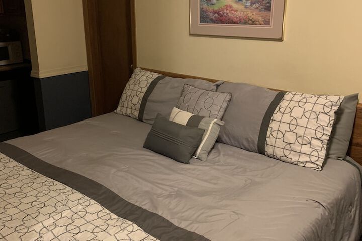 Room 33 of 67